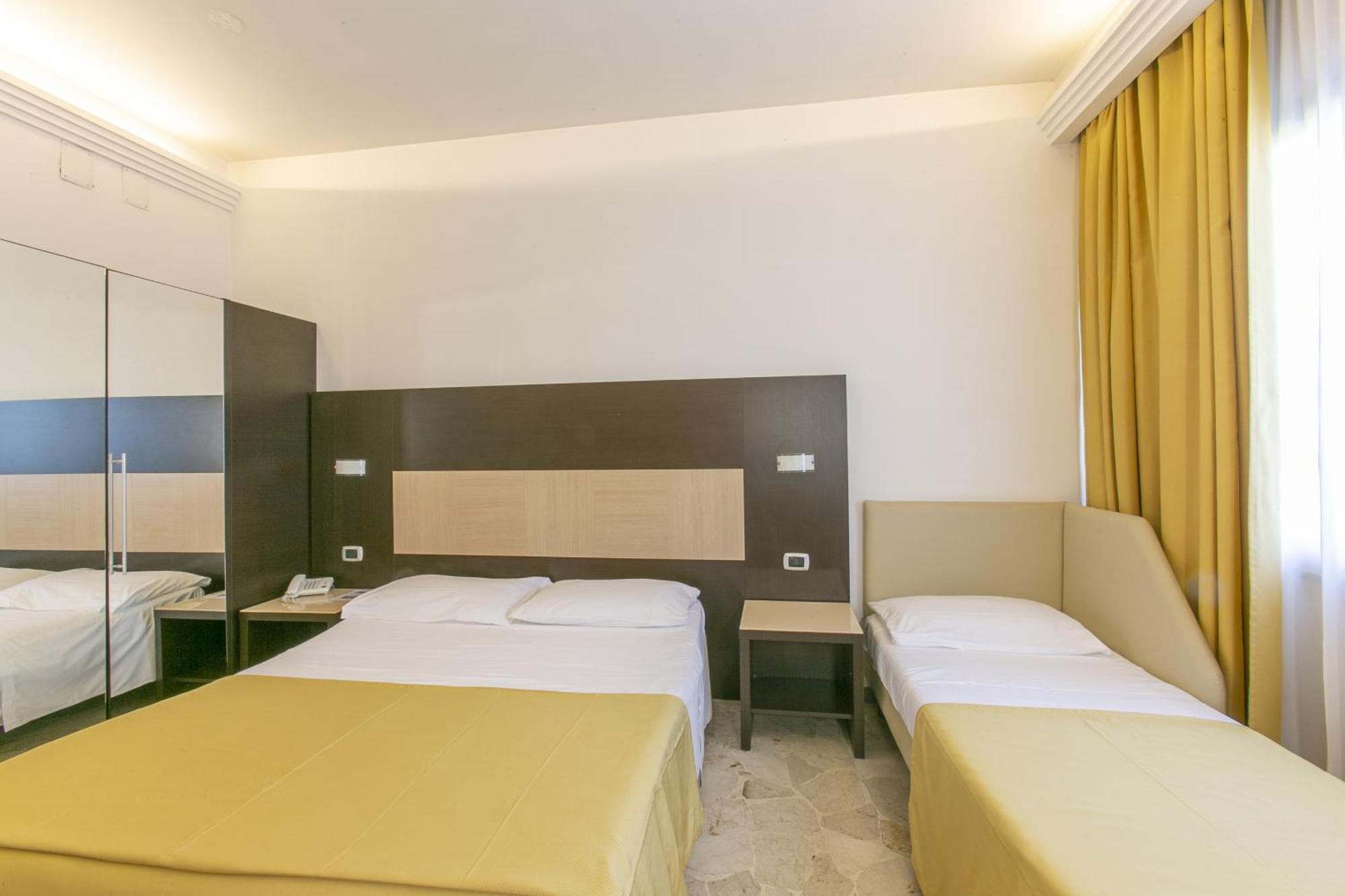 Hotel Boomerang Roma La Massimina-Casal Lumbroso Exterior photo